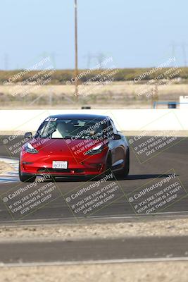 media/Nov-08-2025-Speed Ventures (Sat) [[1c7a6332f5]]/TC B/Session 3 (Turn 1)/